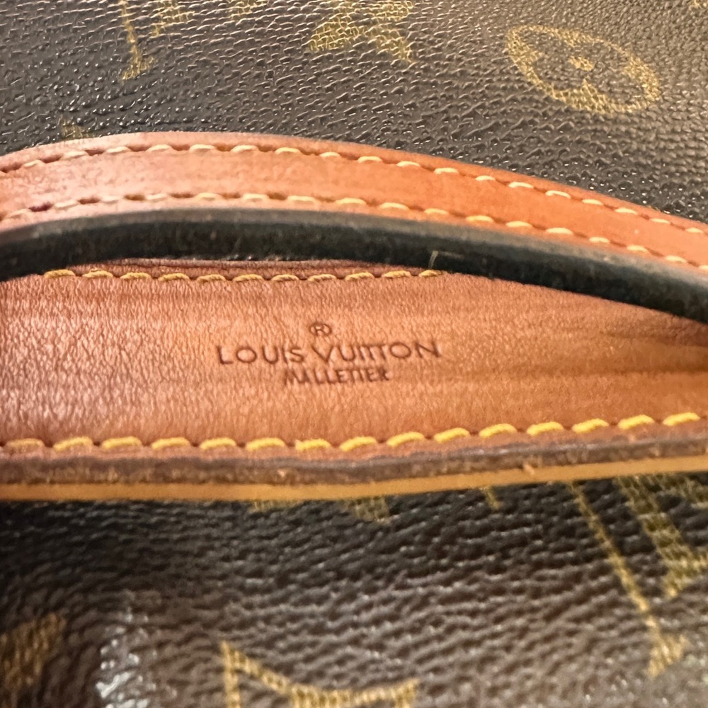Louis Vuitton Brown Monogram Messenger Bag - Picture 11 of 17